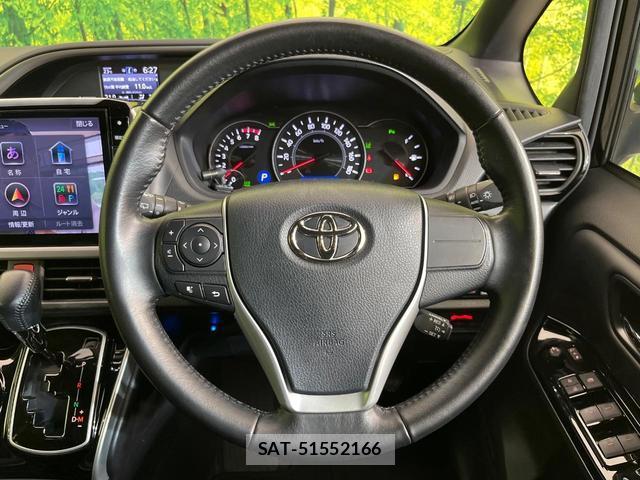 Toyota VOXY 2021-08 8725780-11