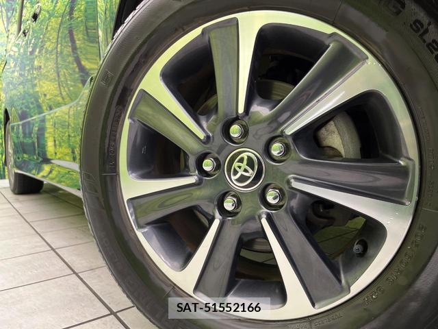 Toyota VOXY 2021-08 8725780-13
