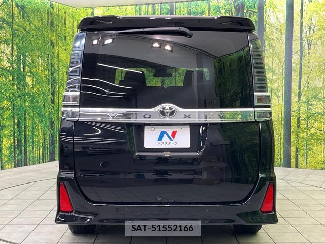 Toyota VOXY 2021-08 8725780-15