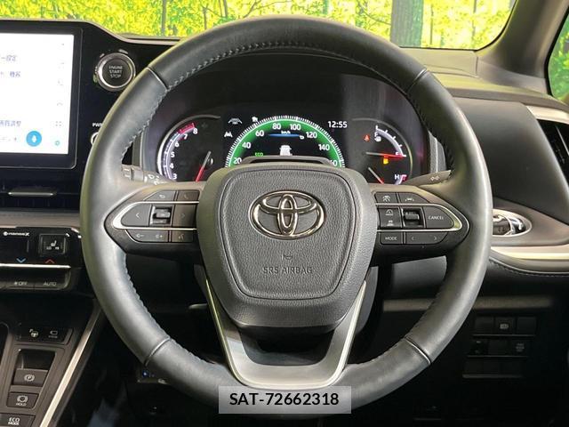 Toyota VOXY 2023-03 8725787-11
