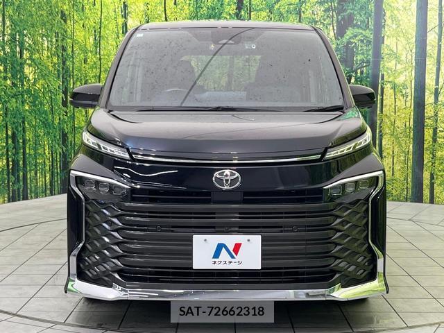 Toyota VOXY 2023-03 8725787-14