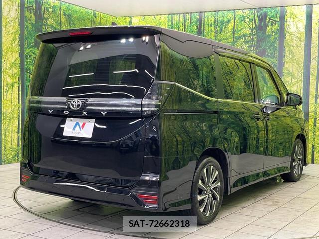 Toyota VOXY 2023-03 8725787-16
