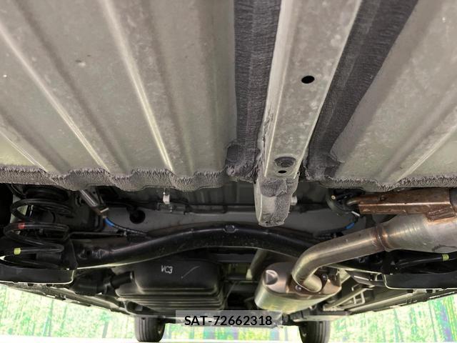 Toyota VOXY 2023-03 8725787-18