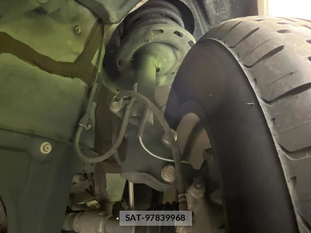 Toyota VOXY 2018-04 8725791-19