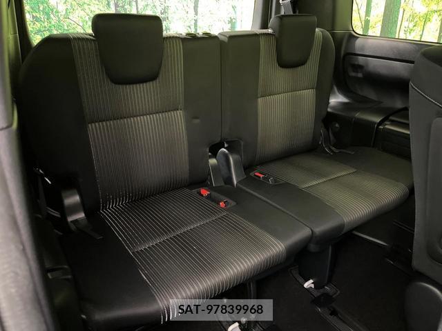 Toyota VOXY 2018-04 8725791-9