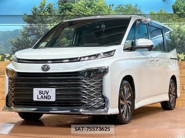 Toyota VOXY 2022-10 8725918-14