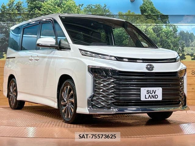 Toyota VOXY 2022-10 8725918-16