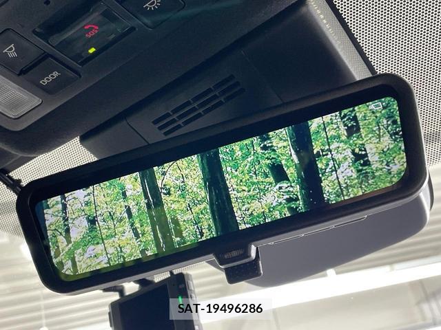 Toyota VOXY 2023-10 8725944-6
