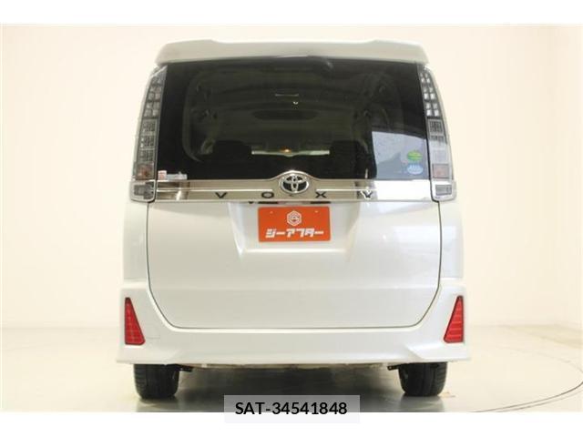 Toyota VOXY 2014-05 8726015-11