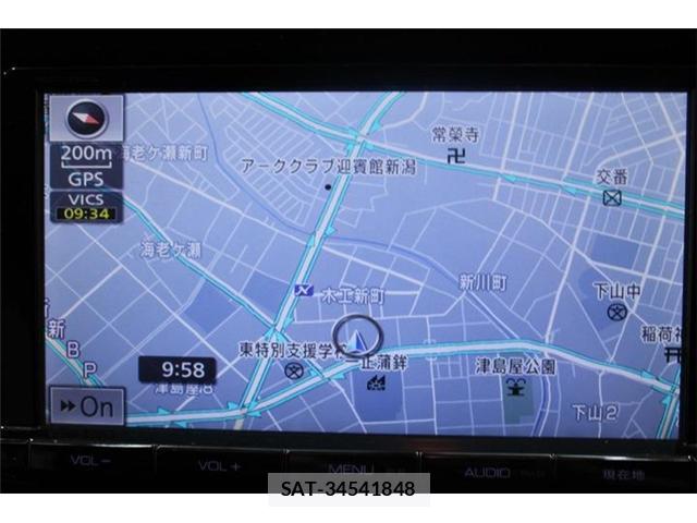Toyota VOXY 2014-05 8726015-2