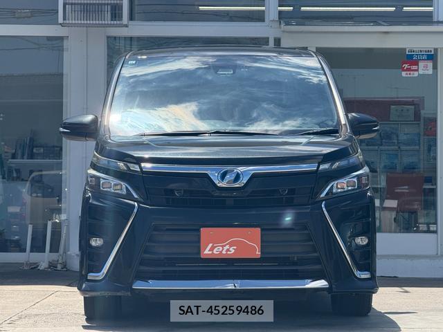 Toyota VOXY 2017-11 8726072-2
