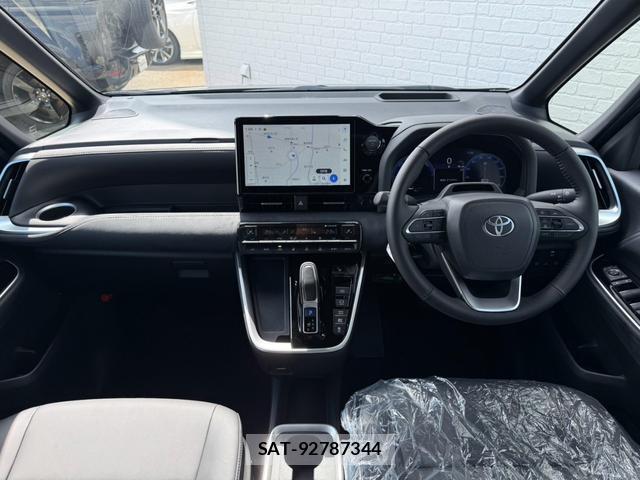Toyota VOXY 2026-08 8726087-1