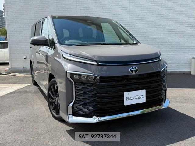 Toyota VOXY 2026-08 8726087-10