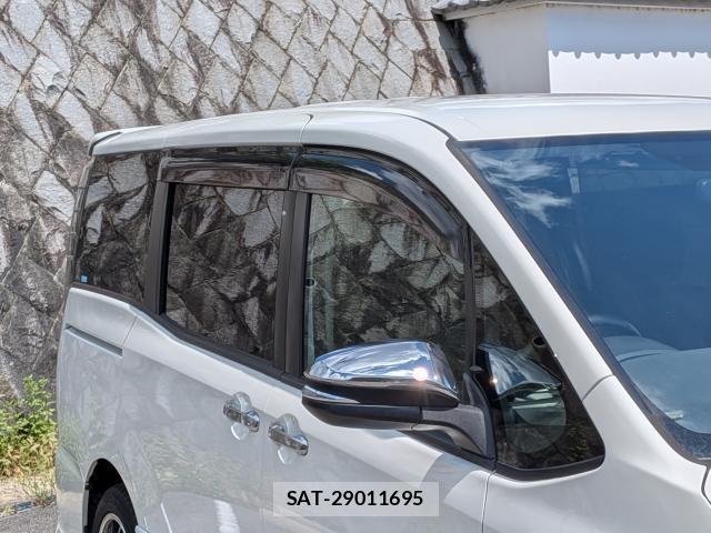 Toyota VOXY 2021-03 8726182-18