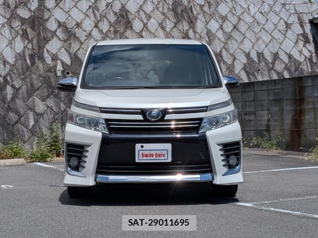 Toyota VOXY 2021-03 8726182-4