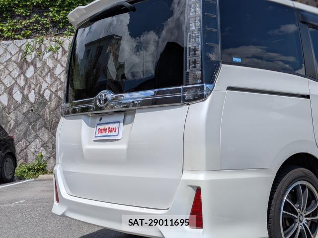 Toyota VOXY 2021-03 8726182-6