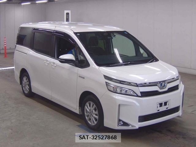 Toyota VOXY 2018-05 8726237-0