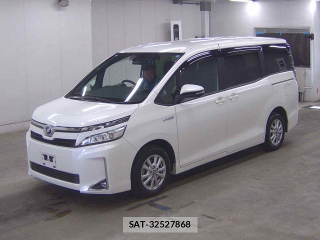 Toyota VOXY 2018-05 8726237-3