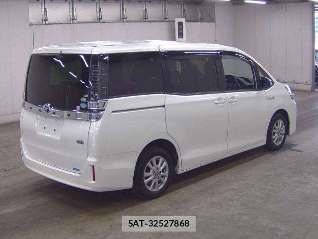 Toyota VOXY 2018-05 8726237-4