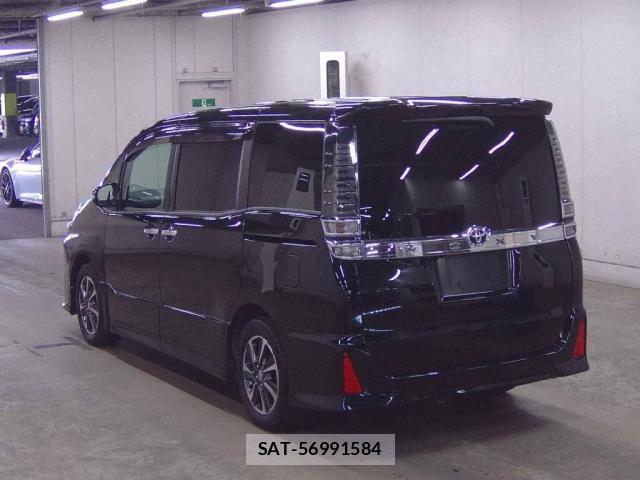 Toyota VOXY 2018-02 8726240-1