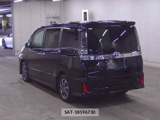 Toyota VOXY 2019-10 8726263-1