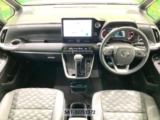 Toyota VOXY 2023-07 8726285-1