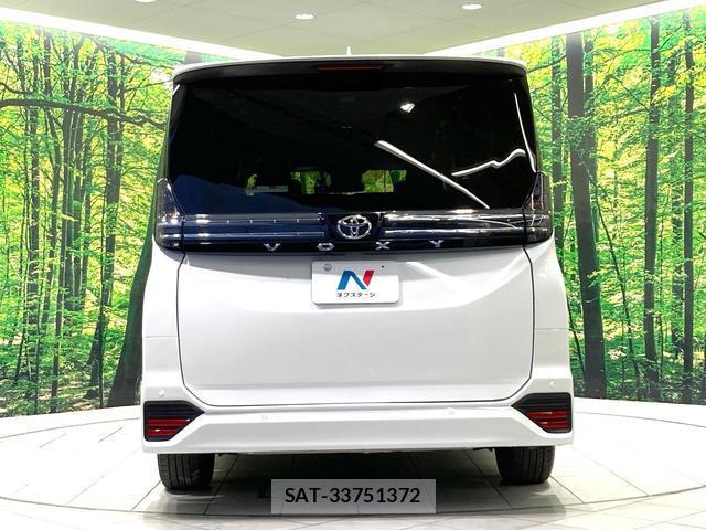 Toyota VOXY 2023-07 8726285-15