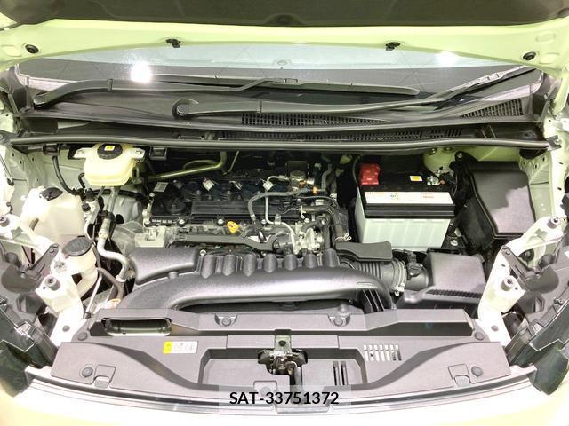 Toyota VOXY 2023-07 8726285-18
