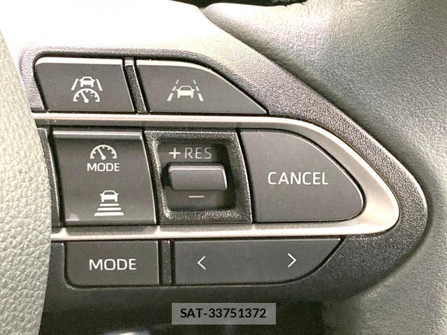Toyota VOXY 2023-07 8726285-5
