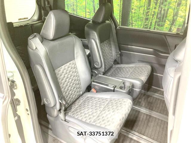 Toyota VOXY 2023-07 8726285-9