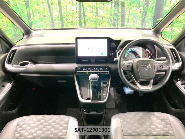 Toyota VOXY 2024-10 8726292-1