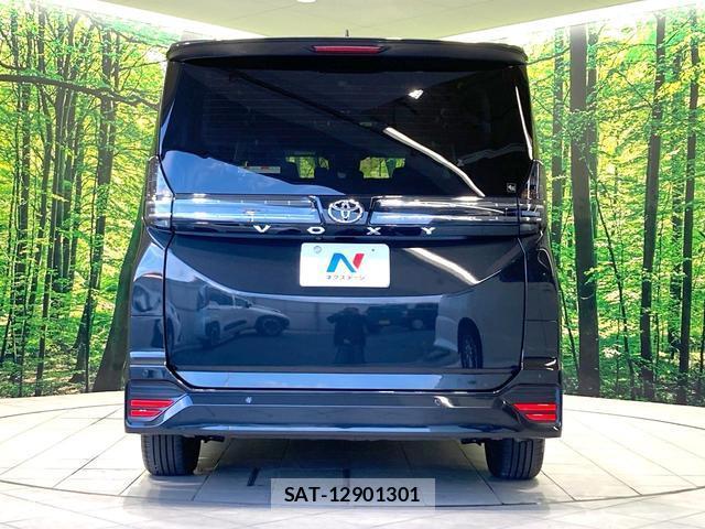 Toyota VOXY 2024-10 8726292-15