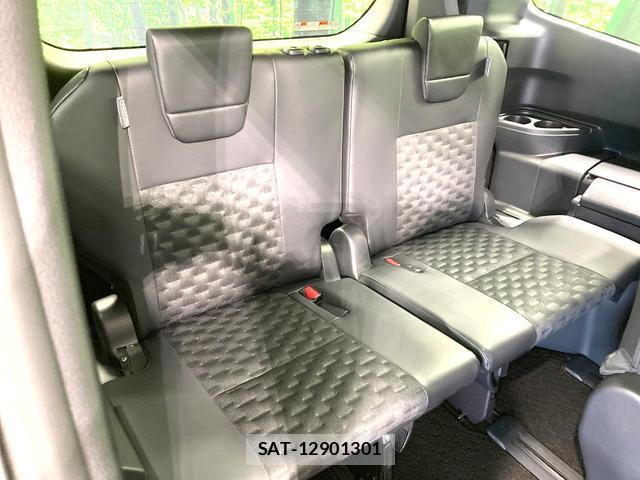 Toyota VOXY 2024-10 8726292-9