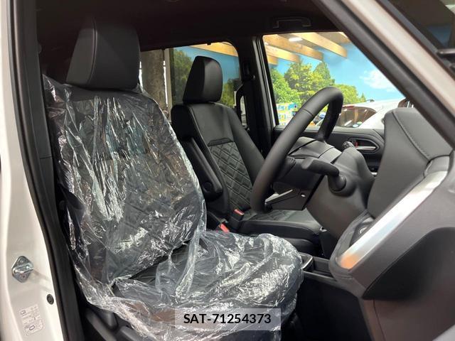 Toyota VOXY 2026-07 8726352-8