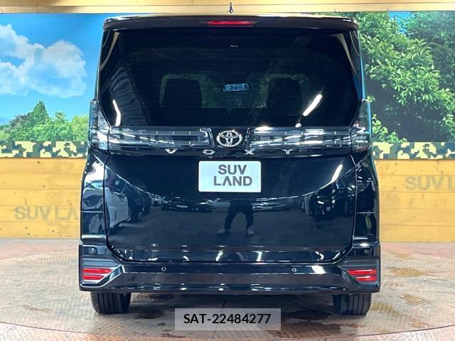 Toyota VOXY 2024-06 8726353-15