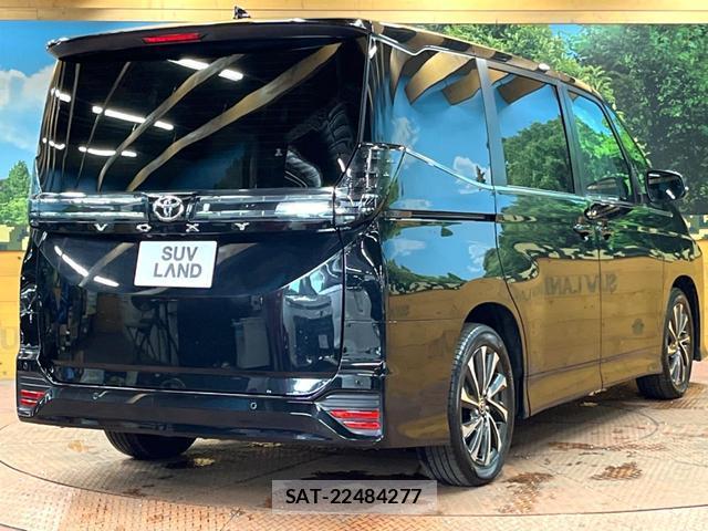 Toyota VOXY 2024-06 8726353-17