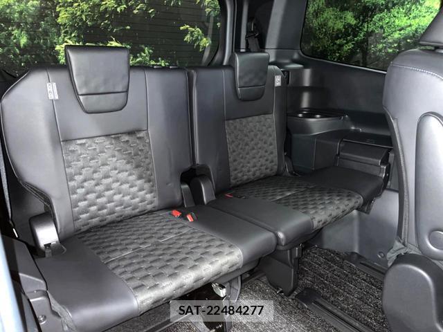 Toyota VOXY 2024-06 8726353-9