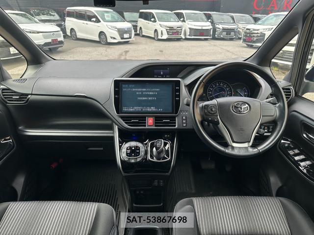 Toyota VOXY 2017-12 8726460-2
