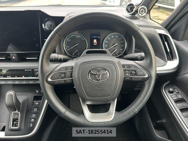Toyota VOXY 2024-02 8726465-10