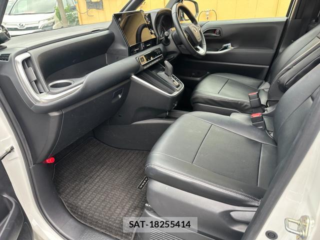 Toyota VOXY 2024-02 8726465-13