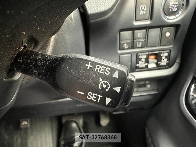 Toyota VOXY 2019-07 8726466-5