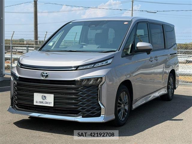 Toyota VOXY 2023-07 8726563-2