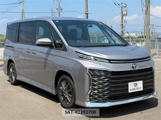 Toyota VOXY 2023-07 8726563-4