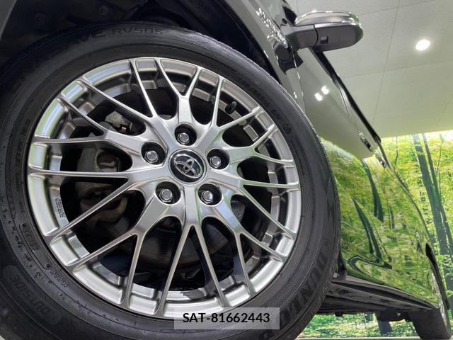 Toyota VOXY 2018-01 8726724-13