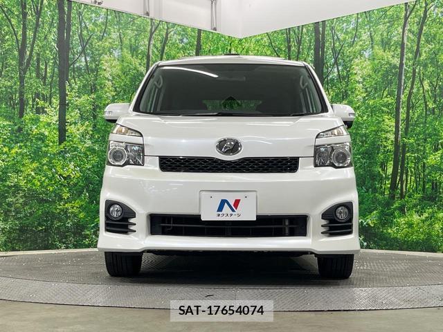 Toyota VOXY 2010-08 8726737-13