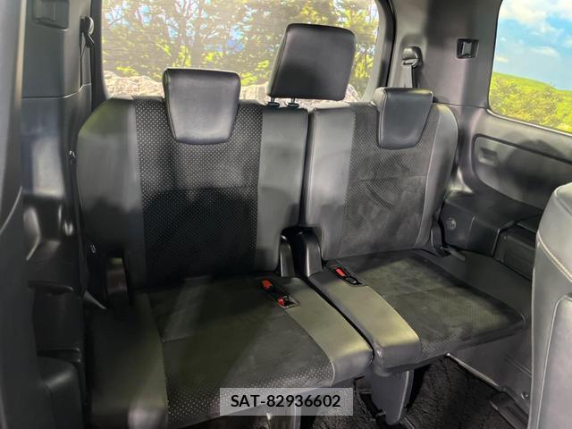 Toyota VOXY 2021-07 8726756-10