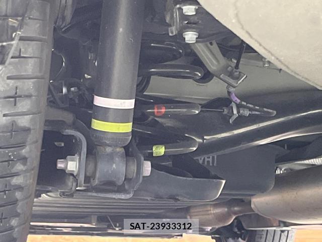 Toyota VOXY 2024-09 8726760-19