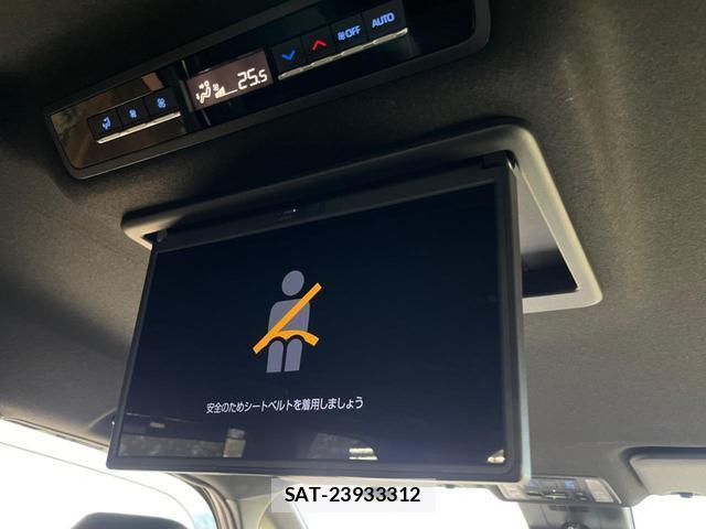 Toyota VOXY 2024-09 8726760-3