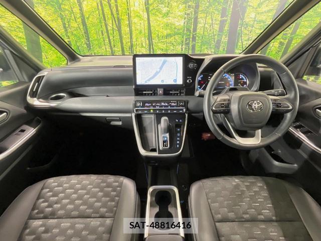 Toyota VOXY 2024-02 8726814-1
