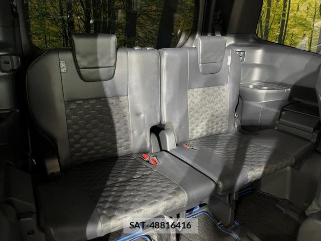 Toyota VOXY 2024-02 8726814-8